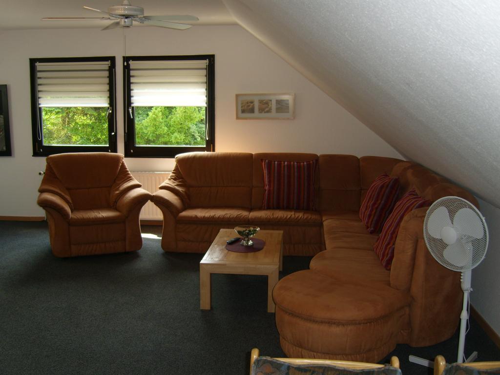 Ferienwohnung Leichlingen Szoba fotó